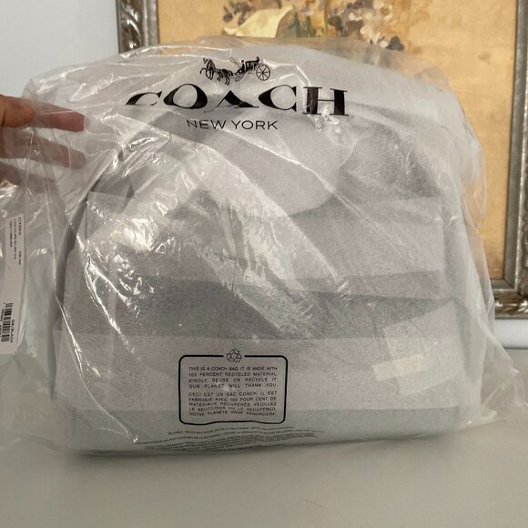 NWT Coach Eliza Top Handle Bag Crossbody In leather Black - Picture 2 of 6